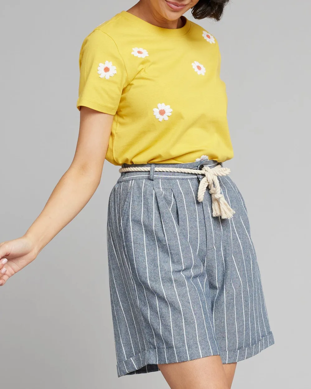 Striped Regular Drawstring Short