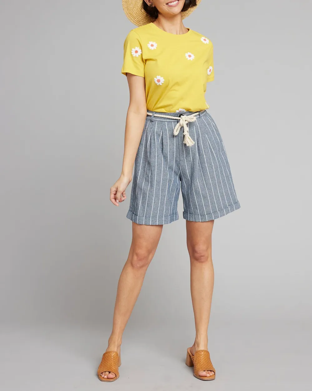 Striped Regular Drawstring Short