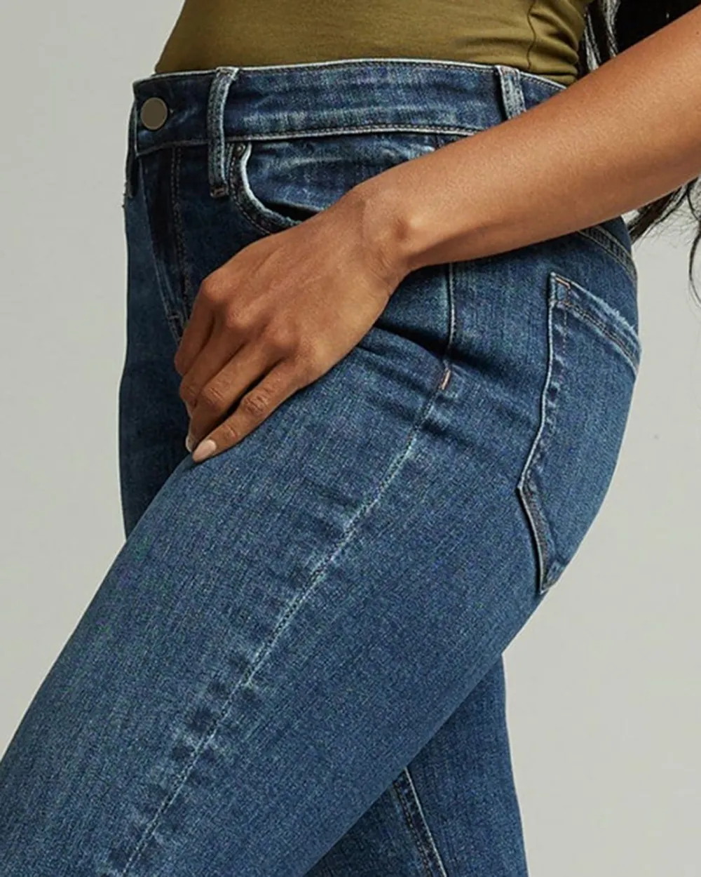 Mid Rise Straight Leg Jean