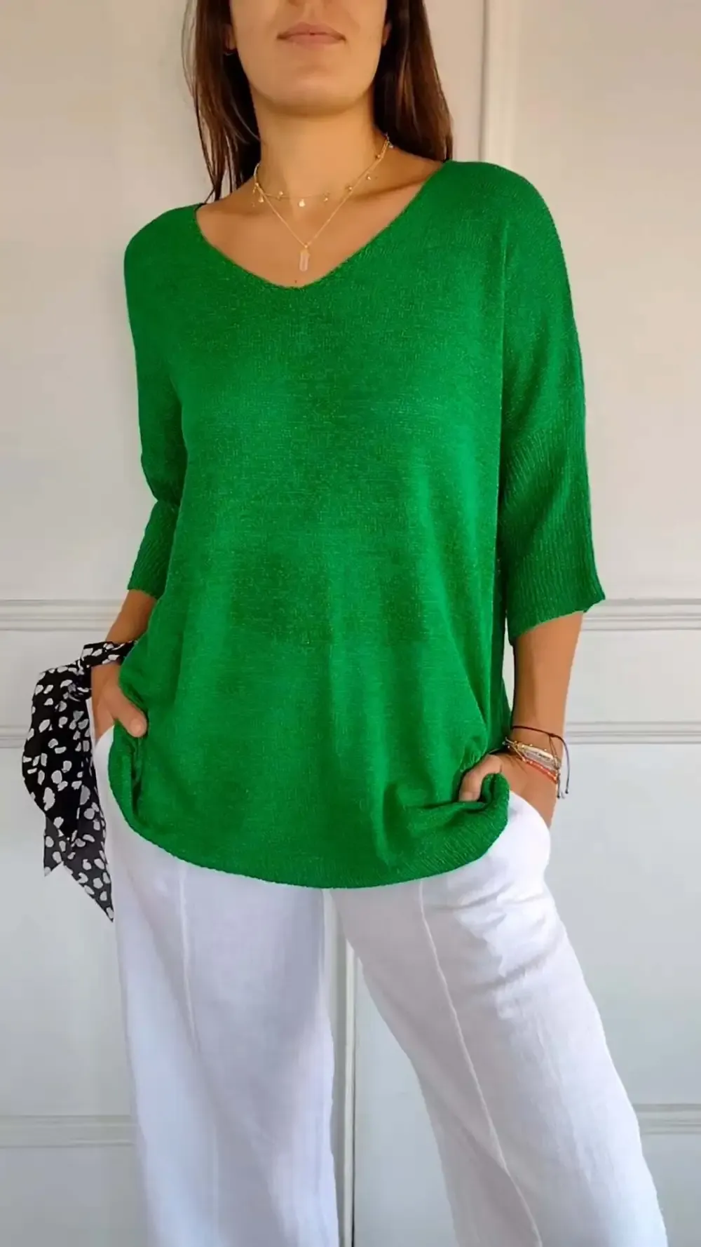 Solid Color Knitted V-neck Top(The first 50 customers will receive a $15 reward upon delivery)