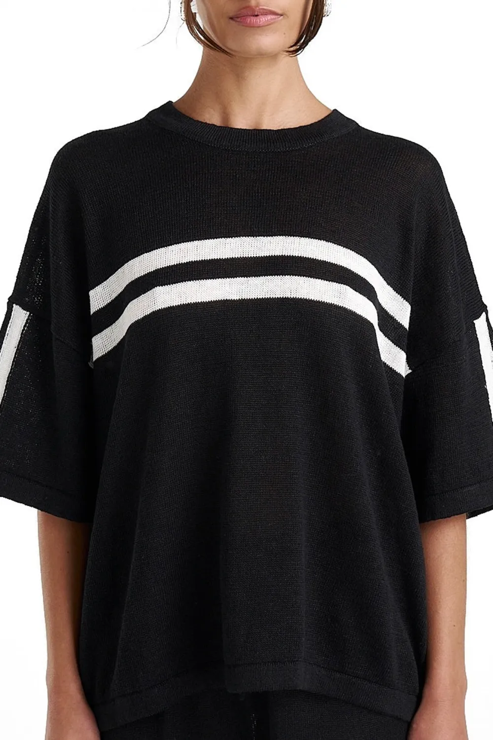Simple Black With Cream Stripe Short-Sleeved Tees