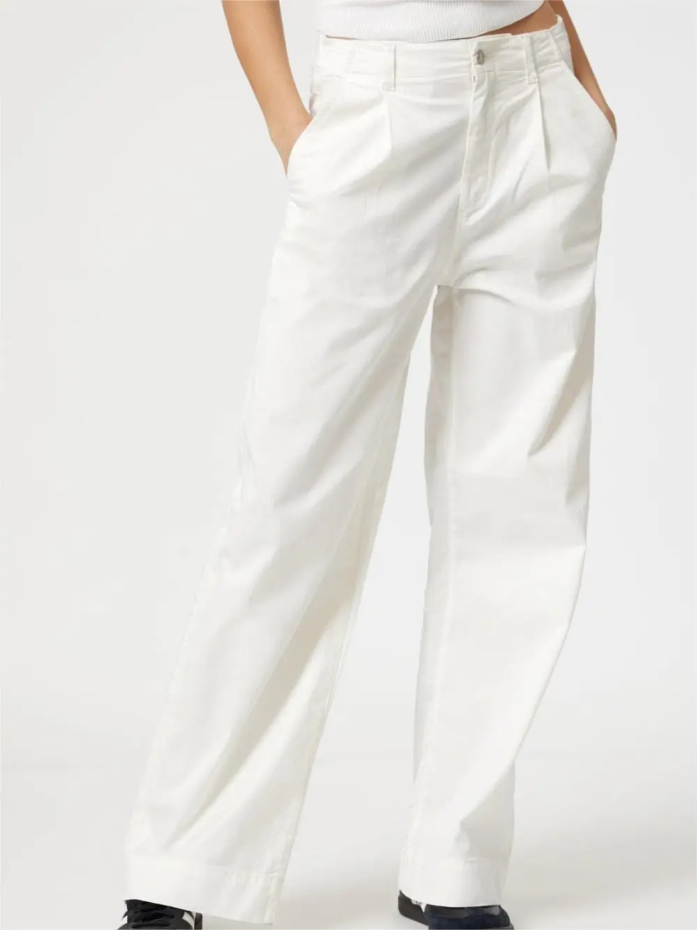 Pleated Wide Leg Pants