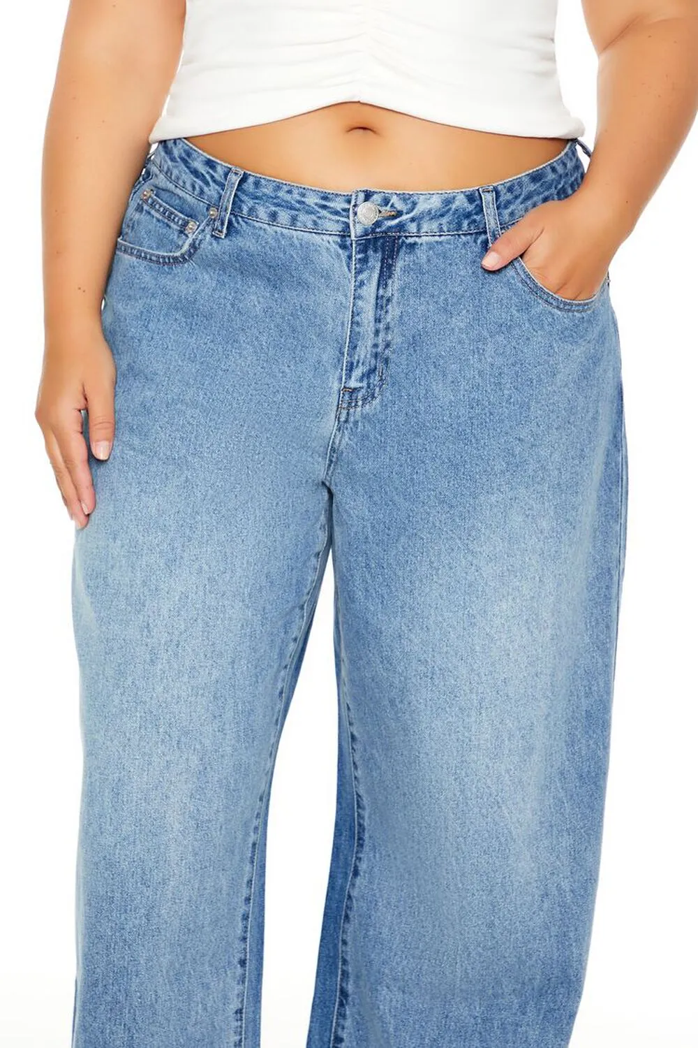 Plus Size Low-Rise Wide-Leg Jeans